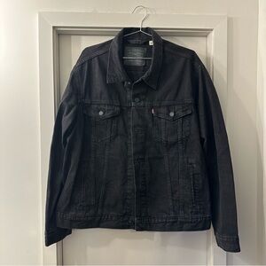 Levi’s Men’s Black Denim Trucker Jacket